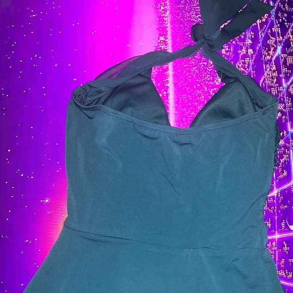 Dress - Picture 4 of 4